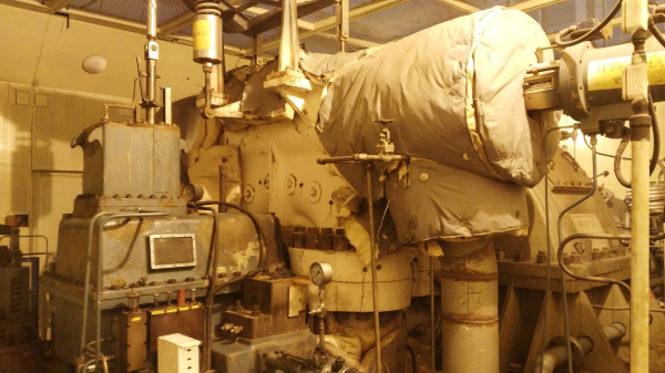 汽輪機(jī)保溫維修更換前-火龍耐材提供 汽輪機(jī)保溫維修更換前-火龍耐材提供