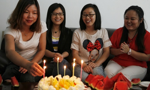 火龍節(jié)能美女生日 火龍節(jié)能美女生日